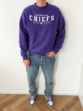 Afbeelding in Gallery-weergave laden, Purple Vintage Keokuk USA varsity sweatshirt size XL
